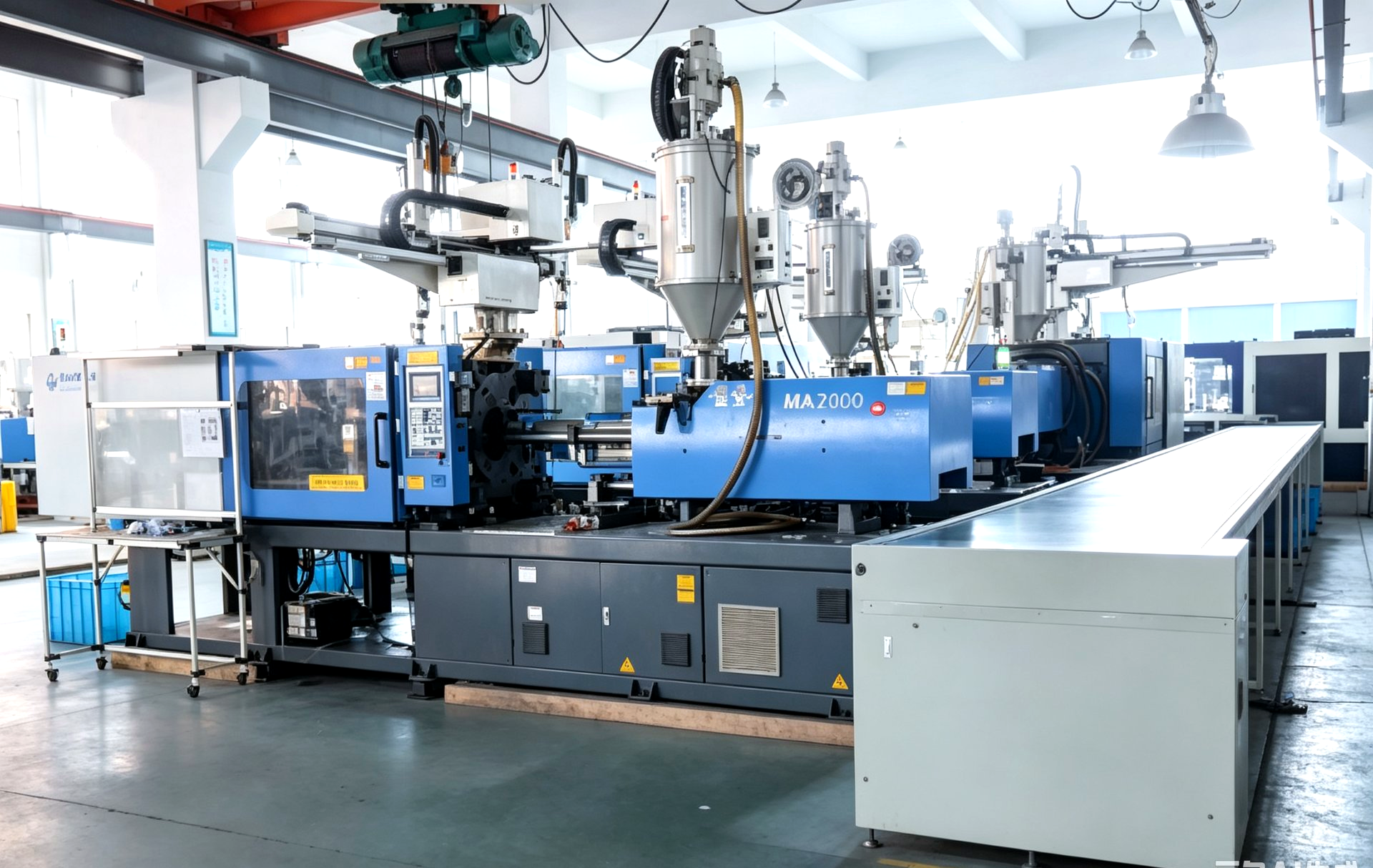 NAERQI injection molding workshop